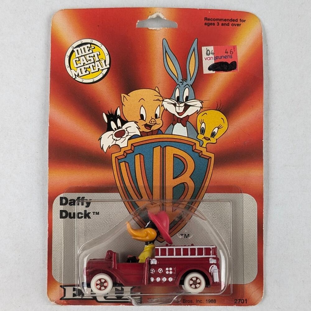 Vintage 1988 Ertl Daffy Duck Die Cast Metal Fire Truck Sealed on Card Toy